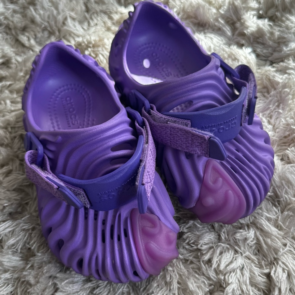 CROCS Kids Vibrant Purple Sandals